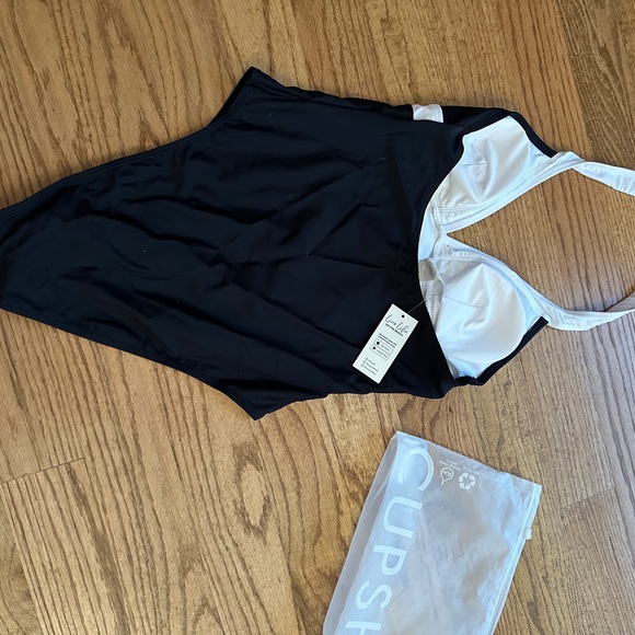 Cupshe nwt size m 12$ - Picture 5 of 7